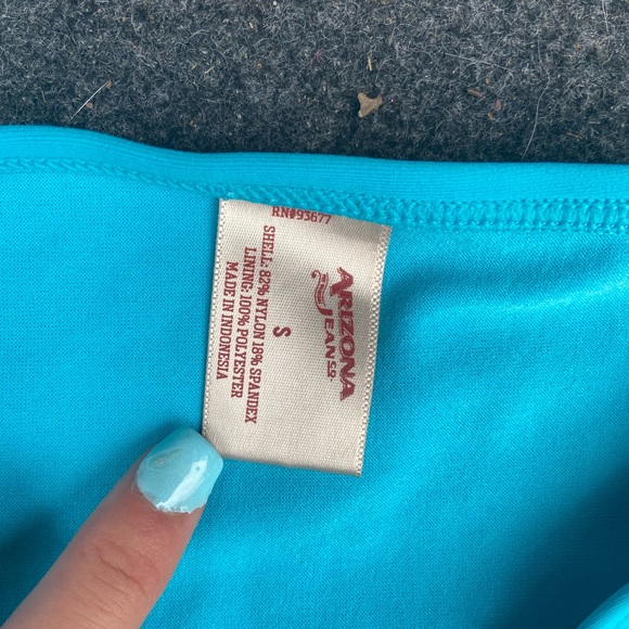 Blue two piece - Picture 5 of 5